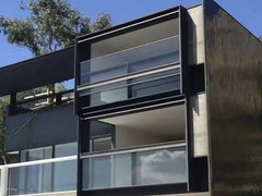 কাচের দরজা